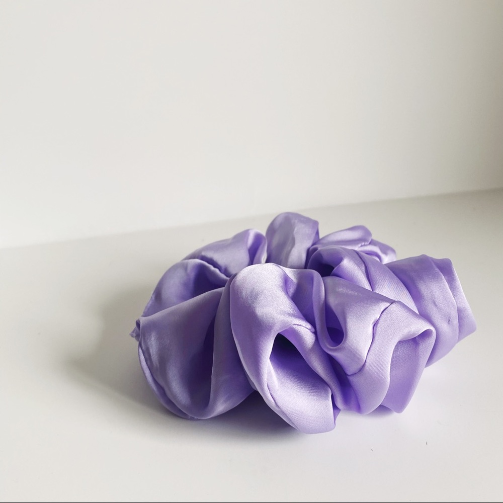 HANDSEWN XL MULBERRY SILK SCRUNCHIE